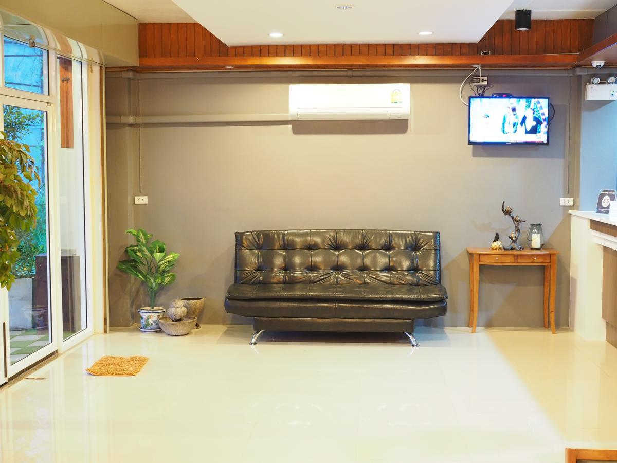 อะ ไนท์ไทม์ Hostel Krabi ภายนอก รูปภาพ