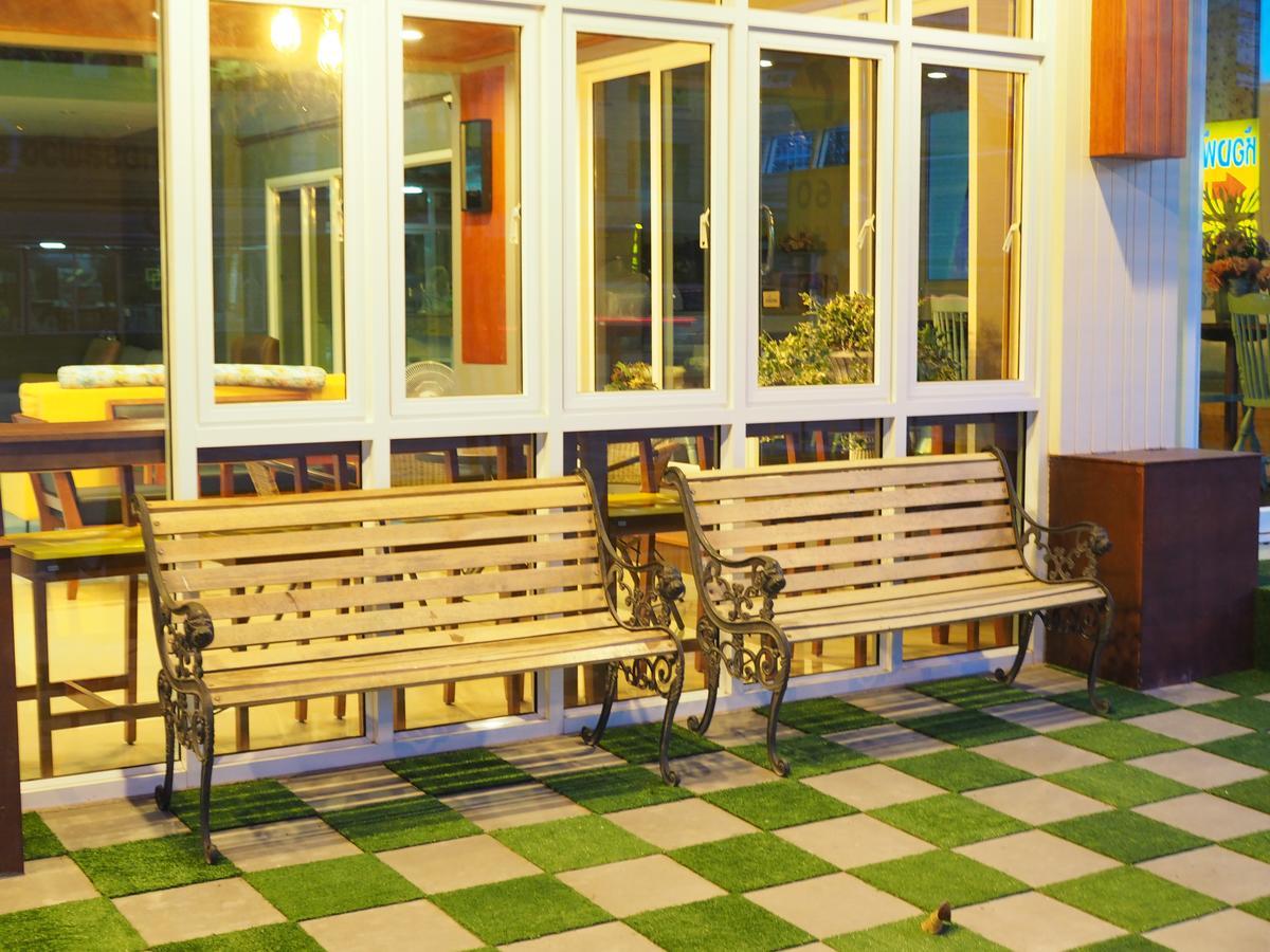 อะ ไนท์ไทม์ Hostel Krabi ภายนอก รูปภาพ