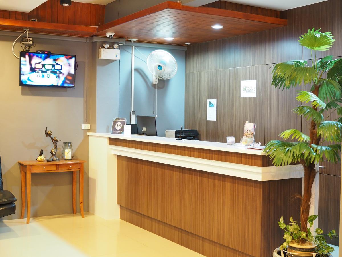 อะ ไนท์ไทม์ Hostel Krabi ภายนอก รูปภาพ